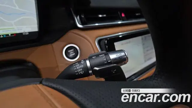 Land Rover Range Rover Velar 2022 — Şəkil 4/30