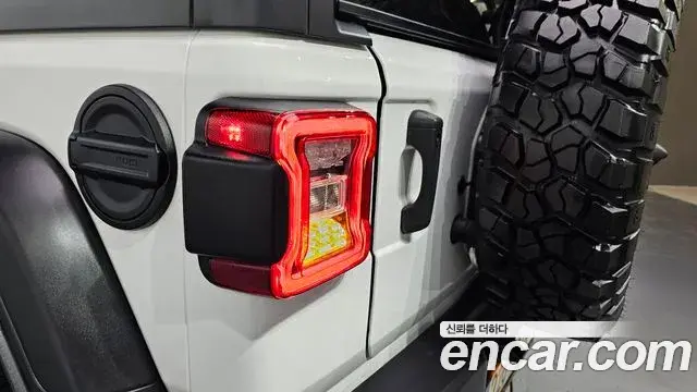 Jeep Wrangler 2021 — Şəkil 3/30