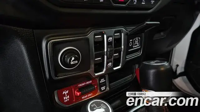 Jeep Wrangler 2021 — Şəkil 6/30