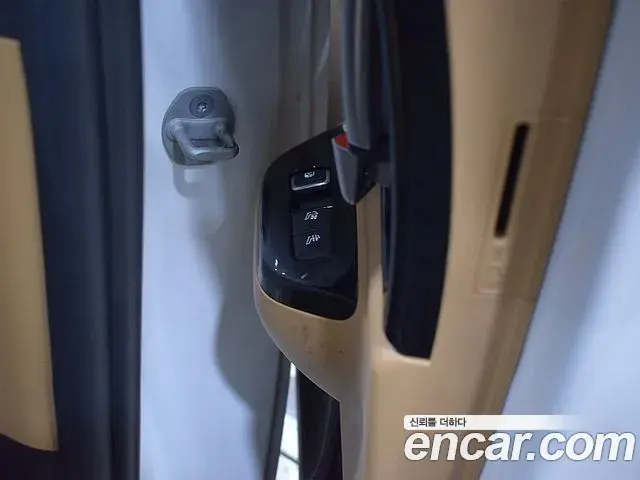 Kia Carnival 2021 — Şəkil 19/20