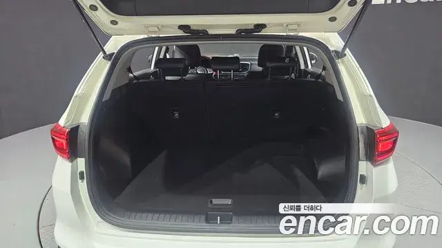 Kia Sportage The Bold 2019 — Фото 19/20