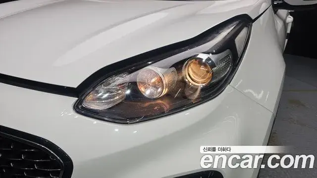 Kia Sportage The Bold 2019 — ფოტო 24/32