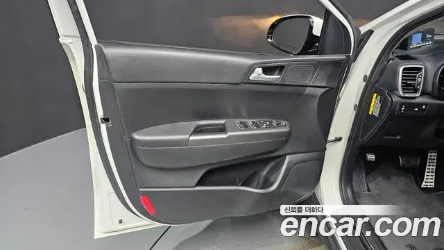 Kia Sportage The Bold 2019 — ფოტო 30/32