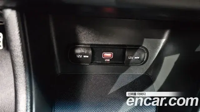 Kia Sportage The Bold 2019 — ფოტო 16/32
