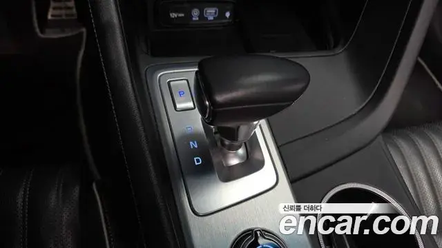 Genesis G70 2018 — Photo 9/20