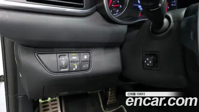 Genesis G70 2018 — Photo 5/20