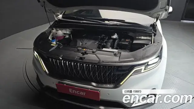 Kia Carnival 2023 — Photo 6/20