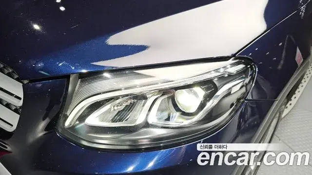 Mercedes-Benz GLC-Class 2018 — Şəkil 15/30