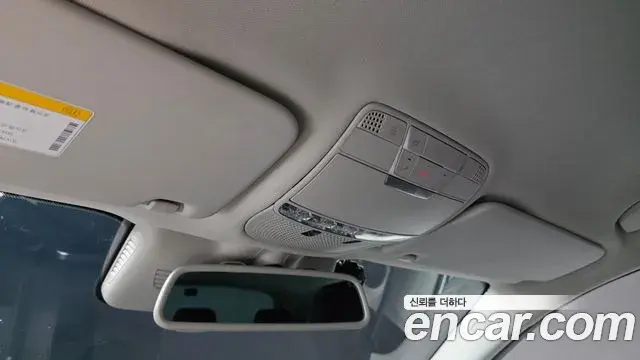 Mercedes-Benz GLC-Class 2018 — Şəkil 12/30