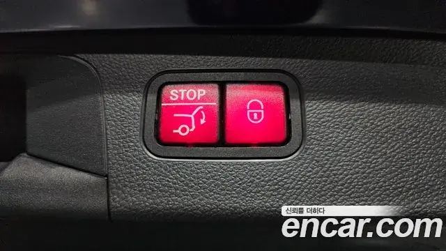 Mercedes-Benz GLC-Class 2018 — Şəkil 20/30