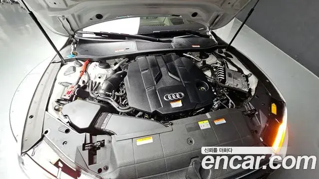 Audi A7 2022 — ფოტო 9/30