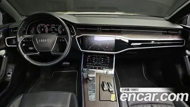 Audi A7 2022 — ფოტო 19/30