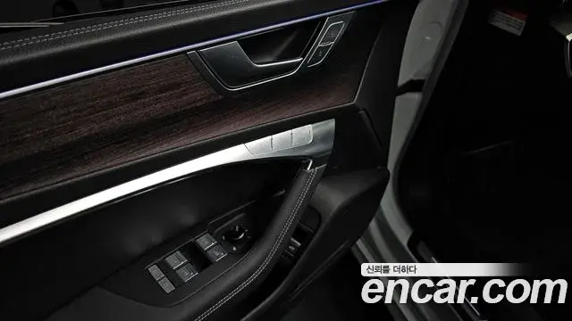 Audi A7 2022 — ფოტო 18/30