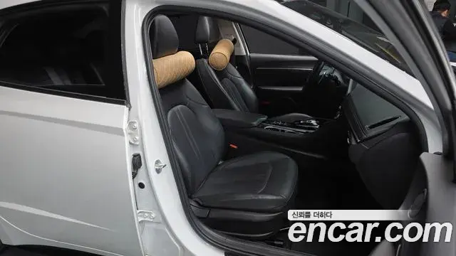 Hyundai Sonata Hybrid 2019 — Şəkil 2/33