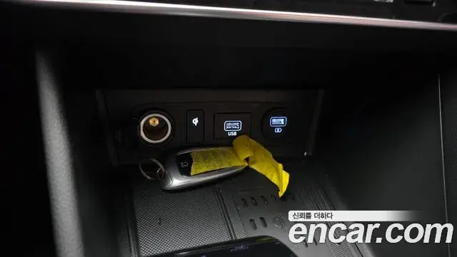 Hyundai Sonata Hybrid 2019 — Şəkil 21/33
