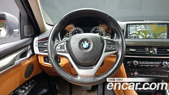 BMW X6 2018 — Photo 26/34