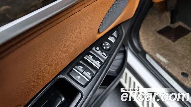BMW X6 2018 — Photo 5/34