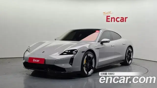 Porsche Taycan 2024 — Şəkil 12/20