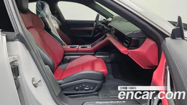 Porsche Taycan 2024 — Şəkil 8/20