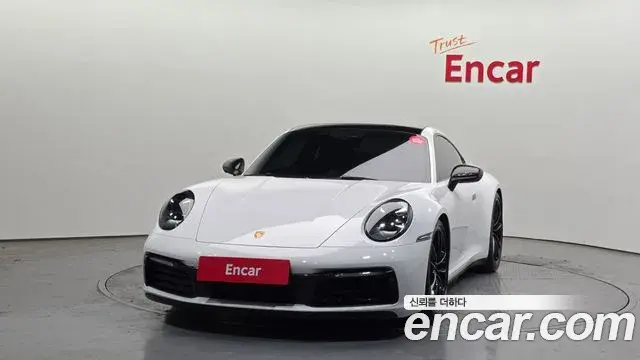 Porsche 911 2020 — ფოტო 1/20