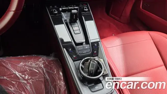 Porsche 911 2020 — ფოტო 9/20