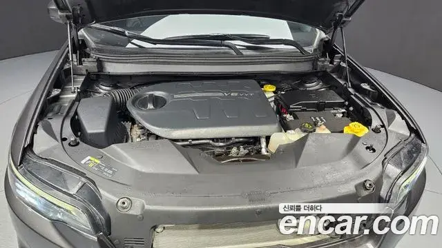 Jeep Cherokee 2021 — ფოტო 5/35