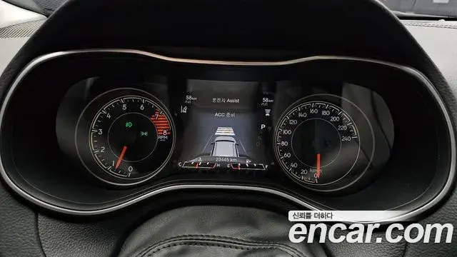 Jeep Cherokee 2021 — ფოტო 34/35