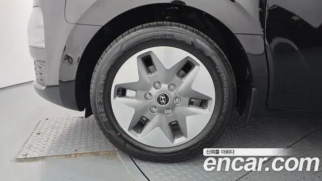 Hyundai Staria 2026 — Şəkil 16/34