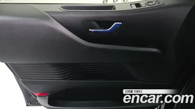 Hyundai Staria 2026 — Şəkil 24/34