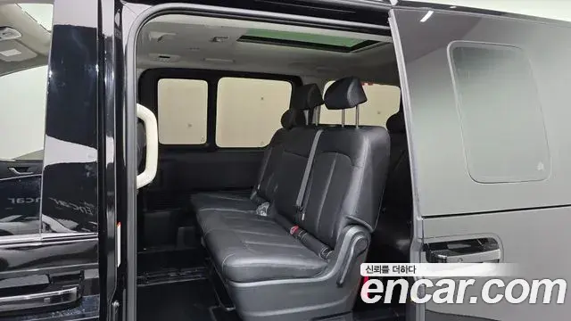 Hyundai Staria 2026 — Şəkil 19/34