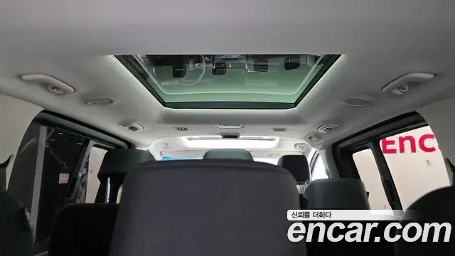 Hyundai Staria 2026 — Şəkil 20/34