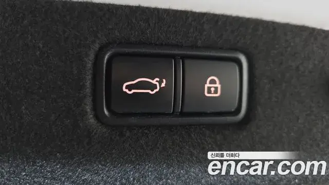 Genesis G70 2018 — Photo 18/20