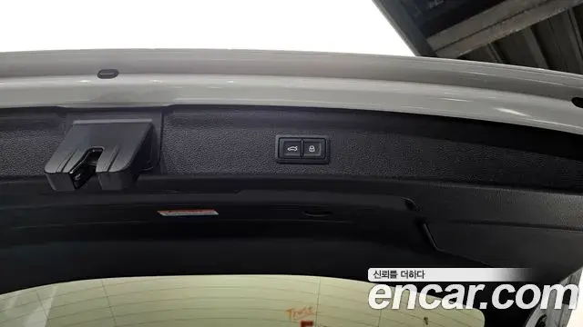Audi Q3 2023 — Şəkil 8/20