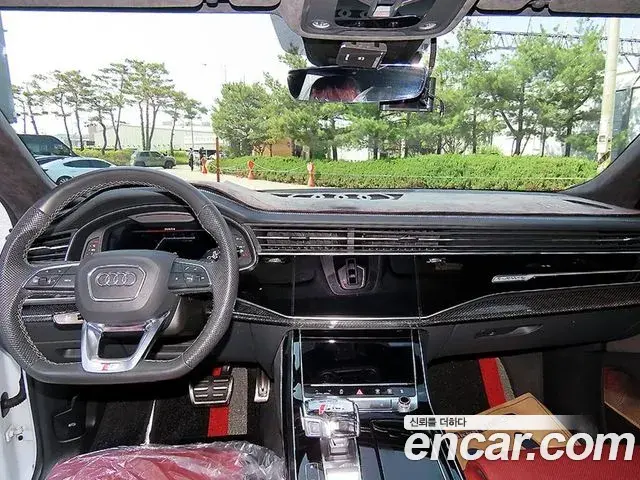 Audi SQ8 2020 — Photo 3/20
