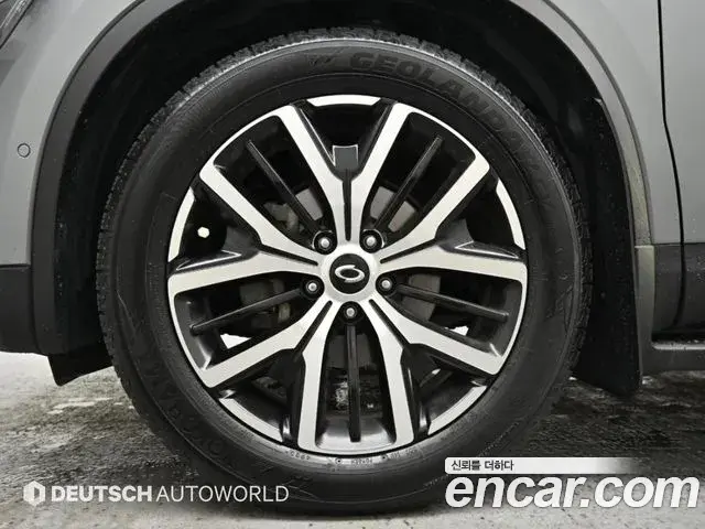 Renault Samsung QM6 2022 — ფოტო 13/20