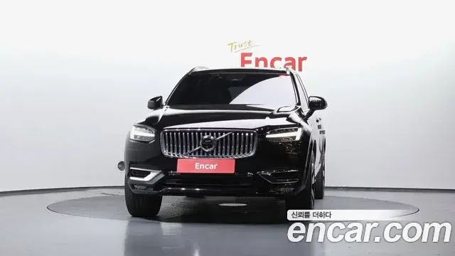 Volvo XC90 2024 — Photo 23/35