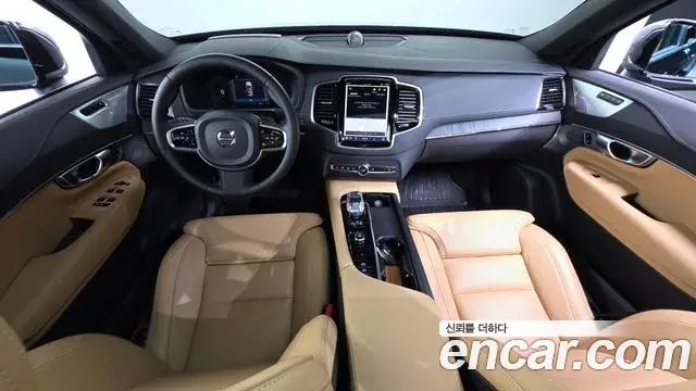 Volvo XC90 2024 — Photo 32/35