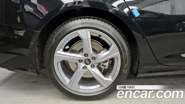 Audi A6 2025 — Şəkil 16/32