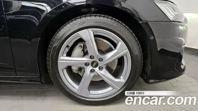 Audi A6 2025 — Şəkil 21/32