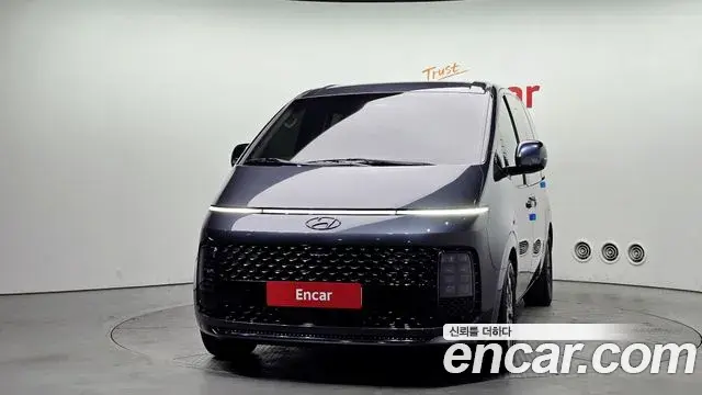 Hyundai Staria 2022 — Фото 3/20