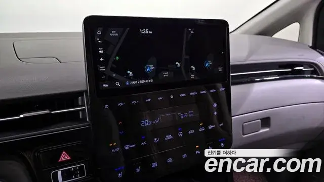 Hyundai Staria 2022 — Фото 15/20