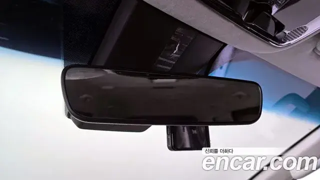 Hyundai Staria 2022 — Фото 18/20