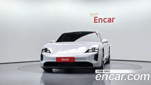 Porsche Taycan 2021 — Şəkil 16/20