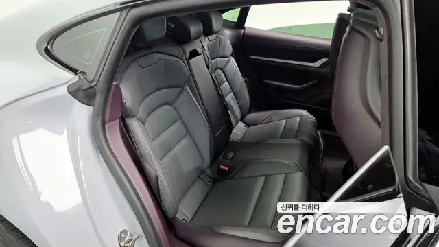 Porsche Taycan 2021 — Şəkil 17/20