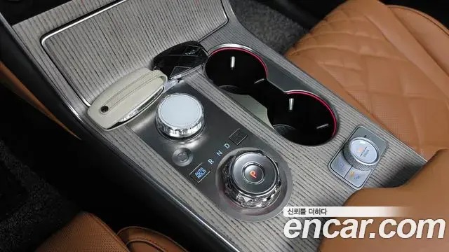 Genesis GV80 2024 — Photo 10/33