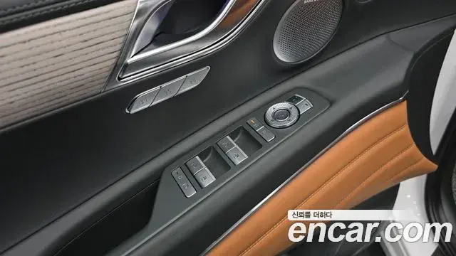 Genesis GV80 2024 — Photo 5/33