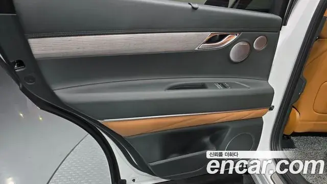 Genesis GV80 2024 — Photo 29/33