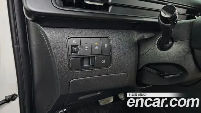 Hyundai Staria 2025 — Şəkil 12/20
