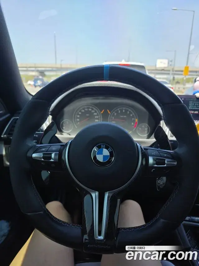 BMW M4 2020 — ფოტო 1/9