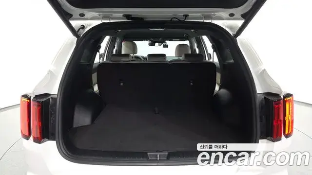 Kia Sorento 2022 — Şəkil 20/20